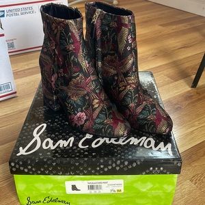 Used Sam Edelman Taye Black Bird Print Booties